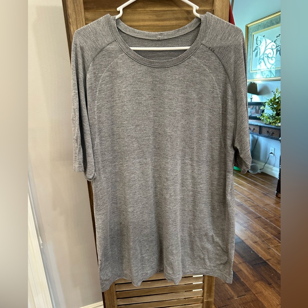 Lululemon quick dry workout shirt. XXL in used but great condition.